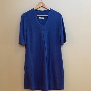 Relaxed V-Neck Linen  Dress in Deep Blue…knee length EUC